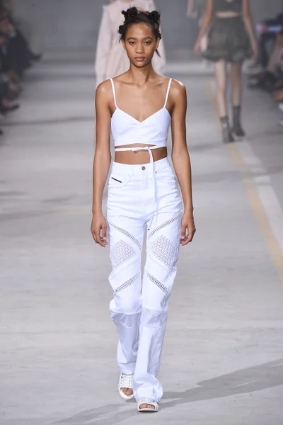 Look 7